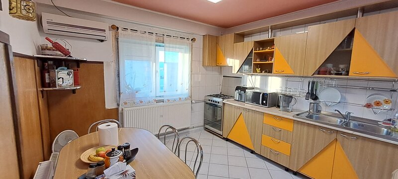13 Septembrie - Sebastian, 2 camere, reabilitat, parcare, comision 0%